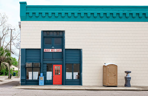 Best Porta potty delivery and setup  in Ortonville, MI
